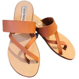 Steve Madden Hannah sandals Tan Leather Women’s size 9. Made in Italy